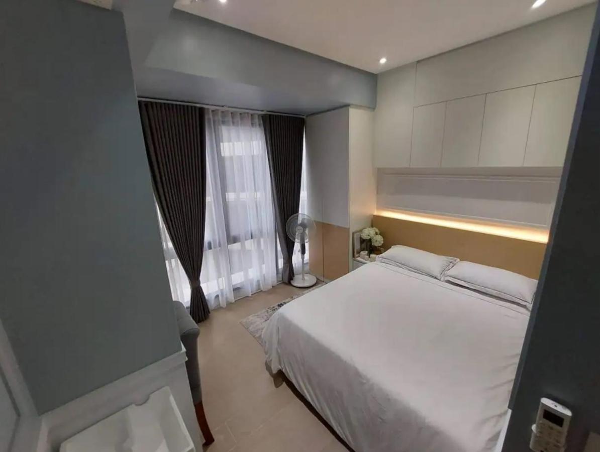 The Florence At Mckinley Hill Taguig Extérieur photo