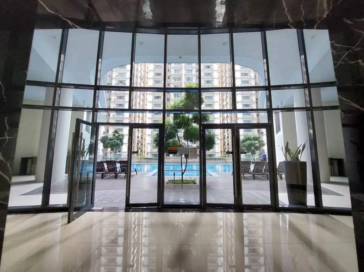 The Florence At Mckinley Hill Taguig Extérieur photo